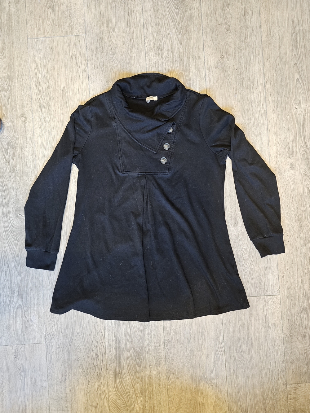 Women's Black Button-Accent Pullover Tunic Sweatshirt